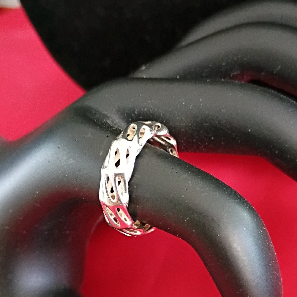 Intricate Silver Women's Ring